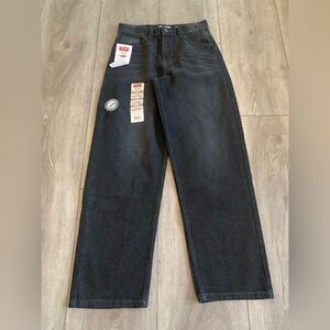 Wrangler five star premium loose abrasion resistant, adjust to fit waistband